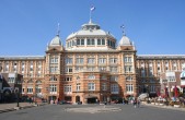 Kurhaus voorzijde.jpg Kurhaus voorzijde.jpg