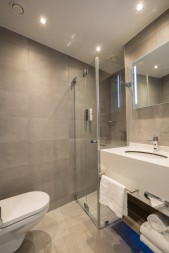 03 NK1 Bathroom.jpg 03 NK1 Bathroom.jpg