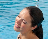 Thermaalbad_vrouw_3_F.jpg Thermaalbad_vrouw_3_F.jpg