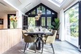 Residence Lage Vuursche - Lodge Royal Eco 4 personen wellness hottub - Interieur - Eetkamer - 2.jpg Residence Lage Vuursche - Lodge Royal Eco 4 personen wellness hottub - Interieur - Eetkamer - 2.jpg