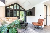 Residence Lage Vuursche - Lodge Royal Eco 4 personen wellness hottub - Interieur - Woonkamer - 2.jpg Residence Lage Vuursche - Lodge Royal Eco 4 personen wellness hottub - Interieur - Woonkamer - 2.jpg