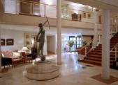 lobby hotel.jpg lobby hotel.jpg